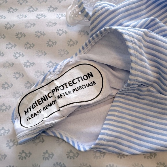 NWT Crown & Ivy Girls Blue and White Striped One Piece Swimsuit Size 7 - Picture 7 of 8